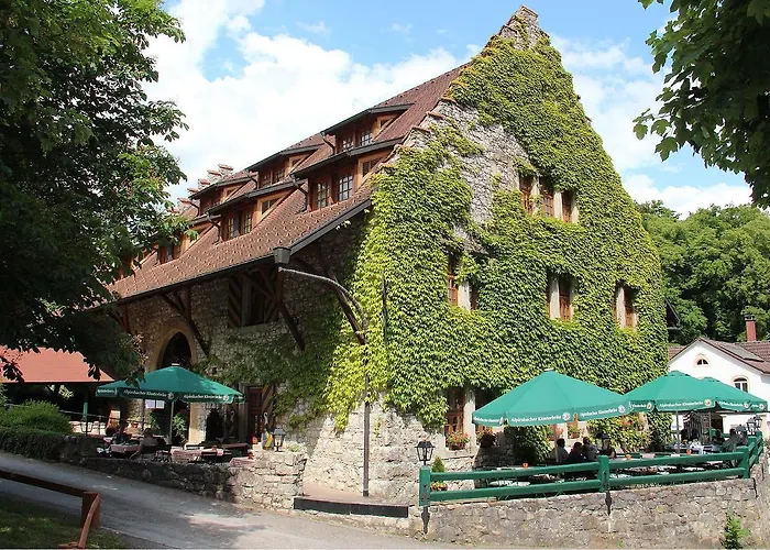 WASSERSTELZ Historisches Genusshotel&Restaurant am Rhein
